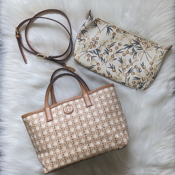 Tory Burch Handbags - Tory Burch Small Kerrington Rattan Tote Bag with Crossbody Strap